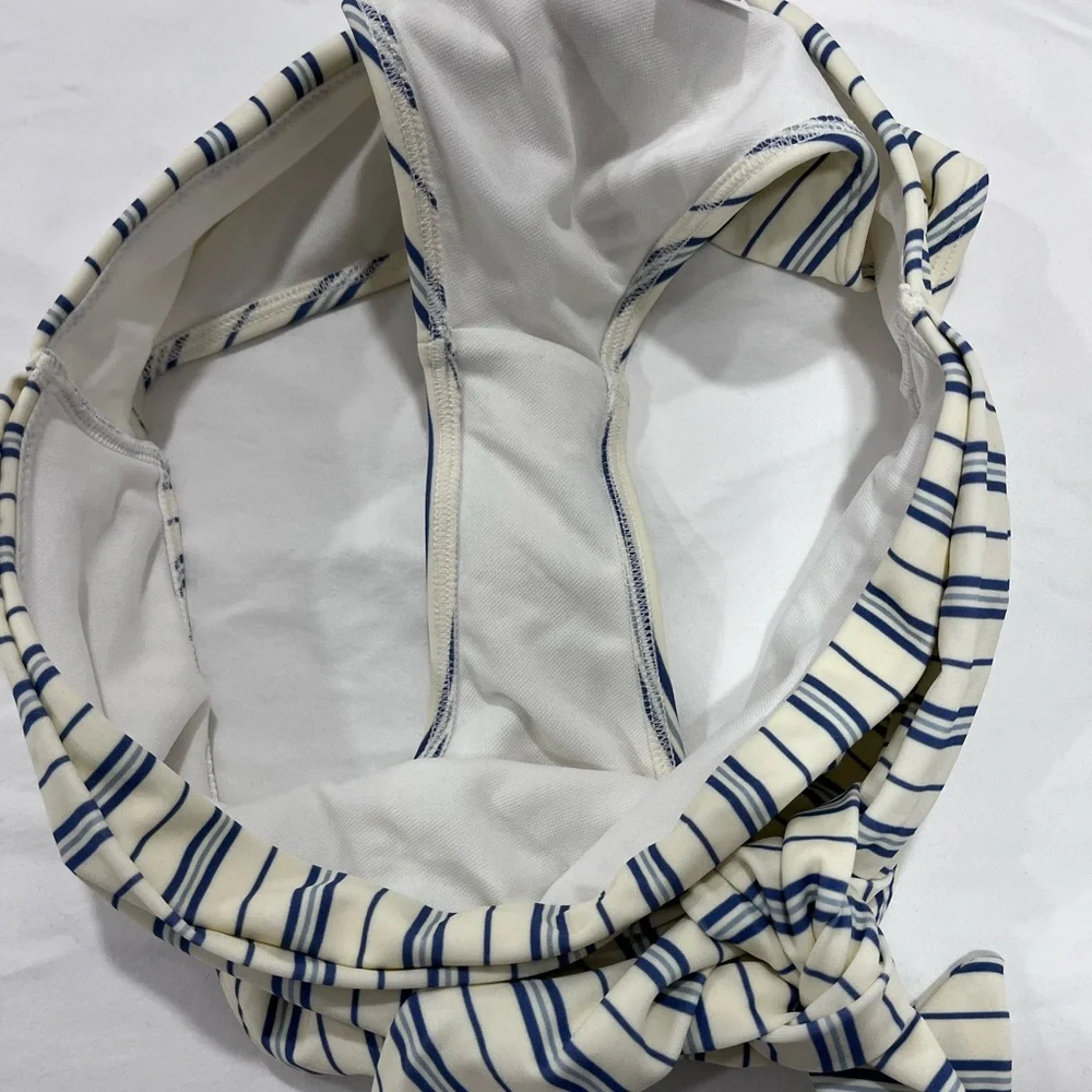 Abercrombie & Fitch High Waisted Bikini Bottoms Ivory Blue Stripe Size Medium